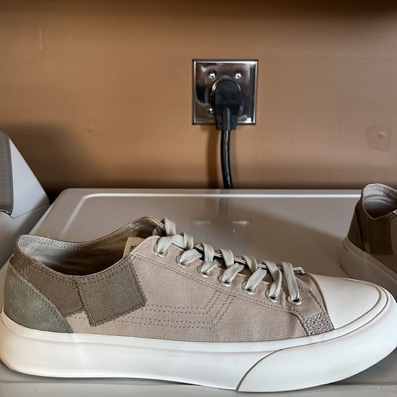 Article NO. 1007 Sneakers. Tan with shades of brown and cream. - Picture 3 of 8